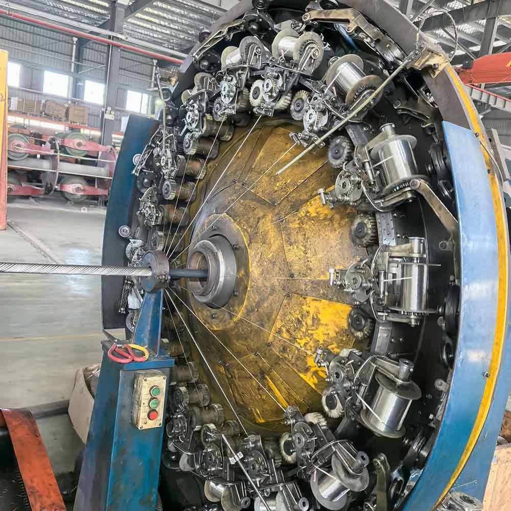 Kevlar weaving machine at Tebaoflex Cable